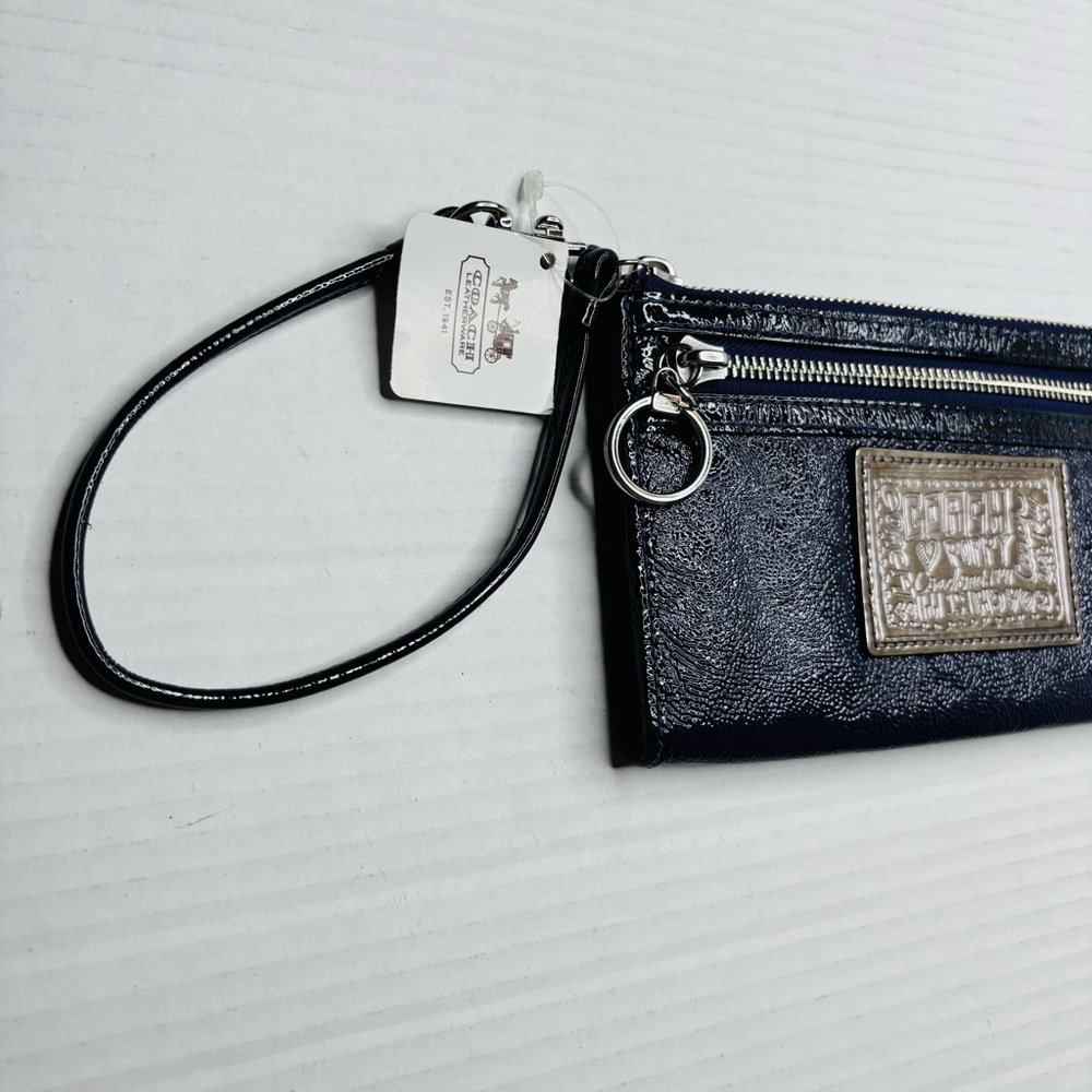 New COACH Poppy Purple Patent Leather Wristlet Wallet - Picture 5 of 8